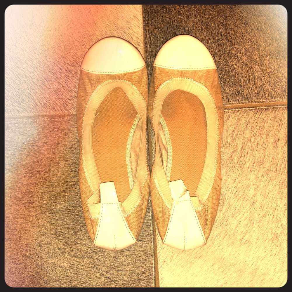 EUC old navy cap toe flats